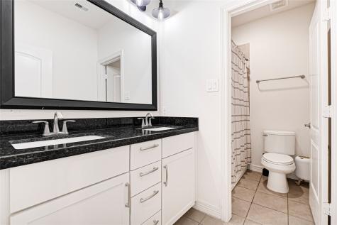 1531 Woodbend Park W Houston TX 77055