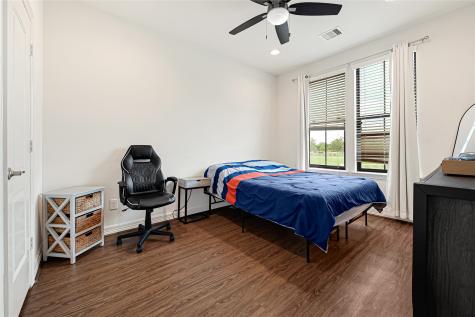 1531 Woodbend Park W Houston TX 77055