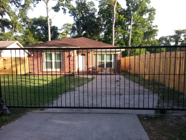 2449 Mayview Drive Houston TX 77091