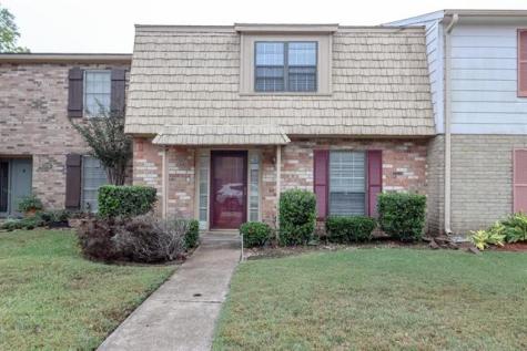 5725 Townhouse Lane Beaumont TX 77707