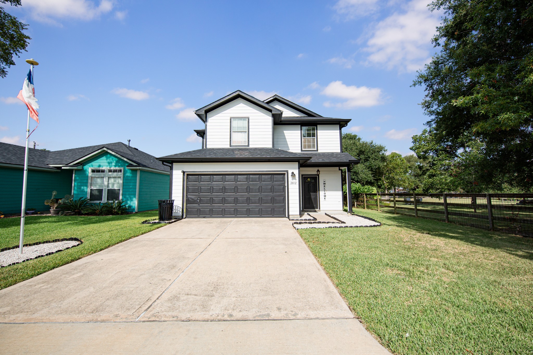2812 C Street La Porte TX 77571