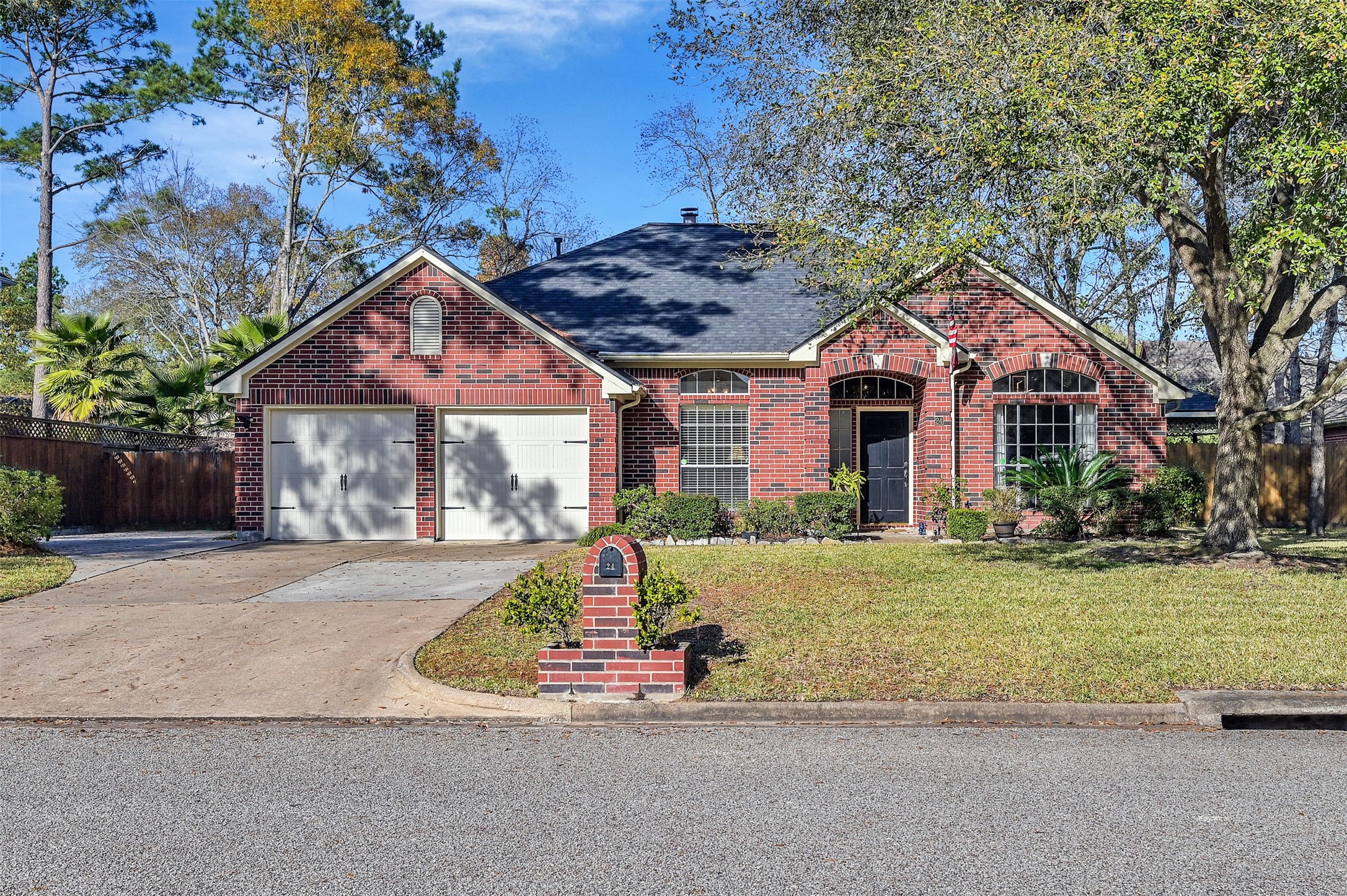 24 Windsor Drive Conroe TX 77304