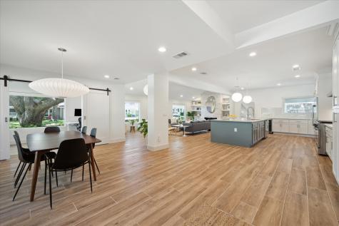 4034 Colquitt Street Houston TX 77027