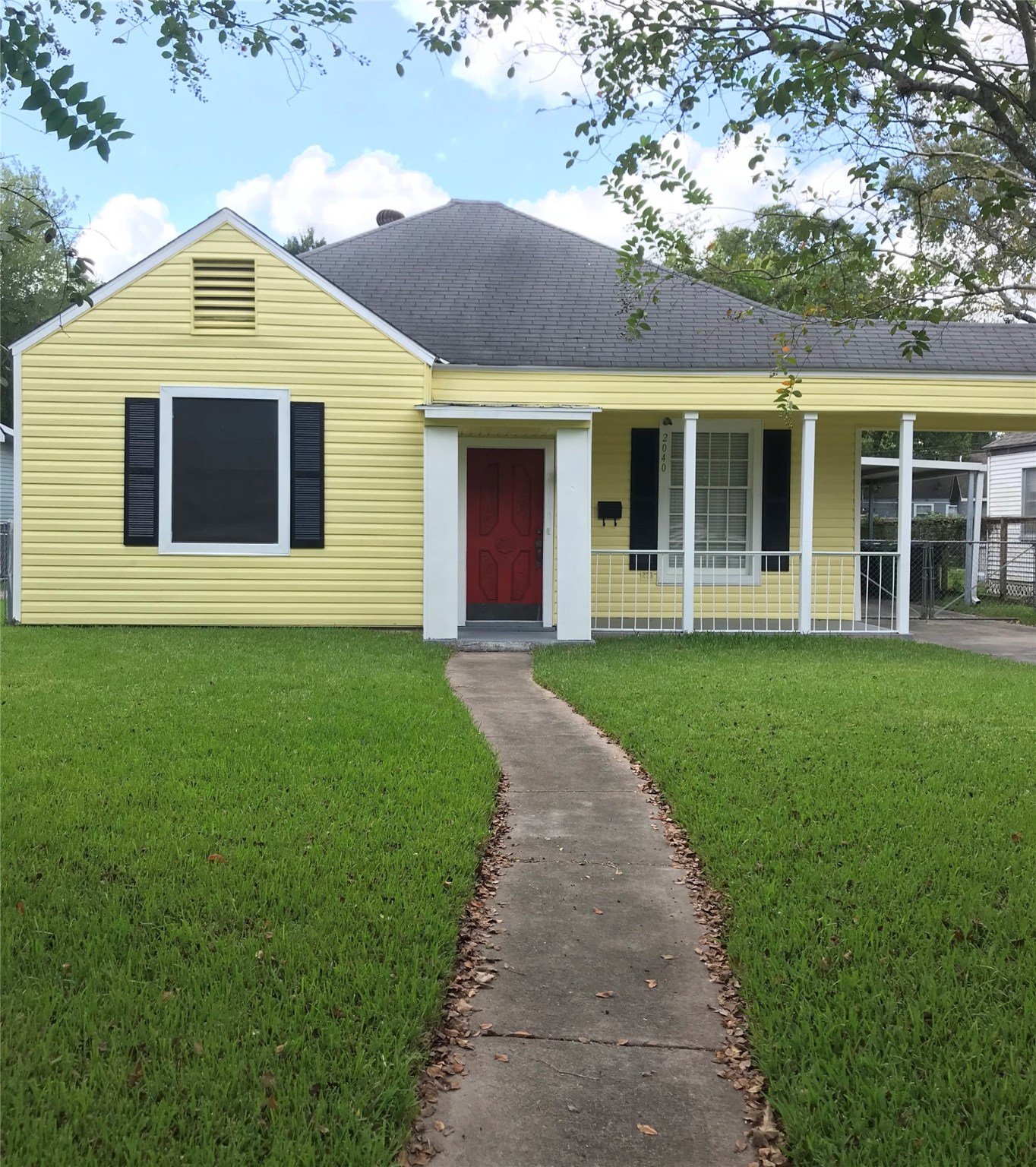 2040 Pasadena Street Houston TX 77023