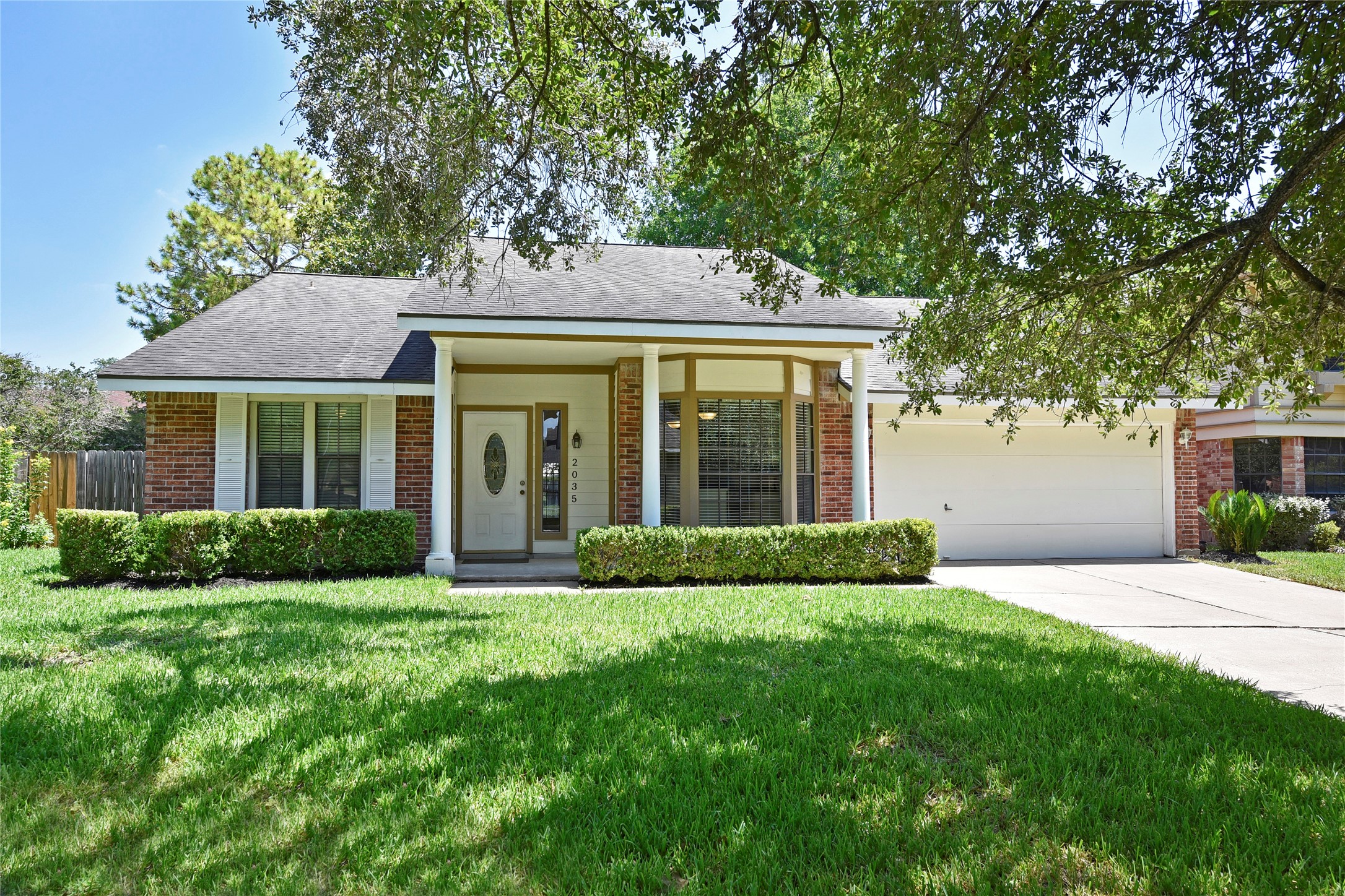 2035 Shorewood Lane Sugar Land TX 77479