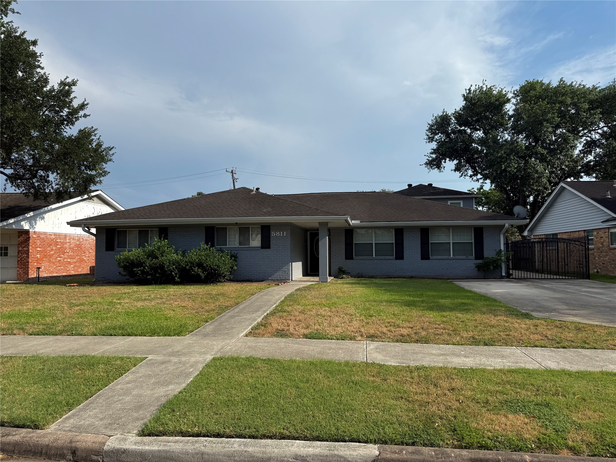 5811 Mcknight Street Houston TX 77035