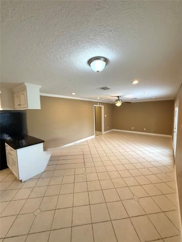 5811 Mcknight Street Houston TX 77035