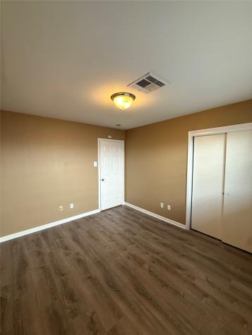 5811 Mcknight Street Houston TX 77035