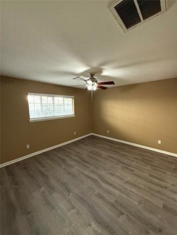 5811 Mcknight Street Houston TX 77035