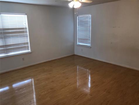 8531 Ashford Green Lane Houston TX 77072