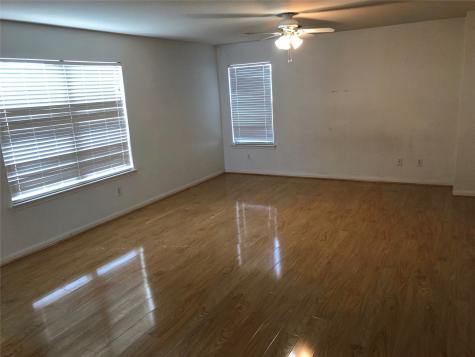 8531 Ashford Green Lane Houston TX 77072