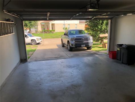 8531 Ashford Green Lane Houston TX 77072