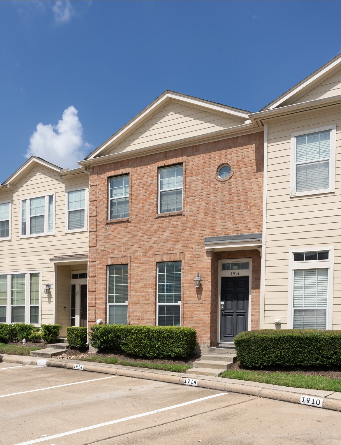 1914 Gentryside Drive Houston TX 77077