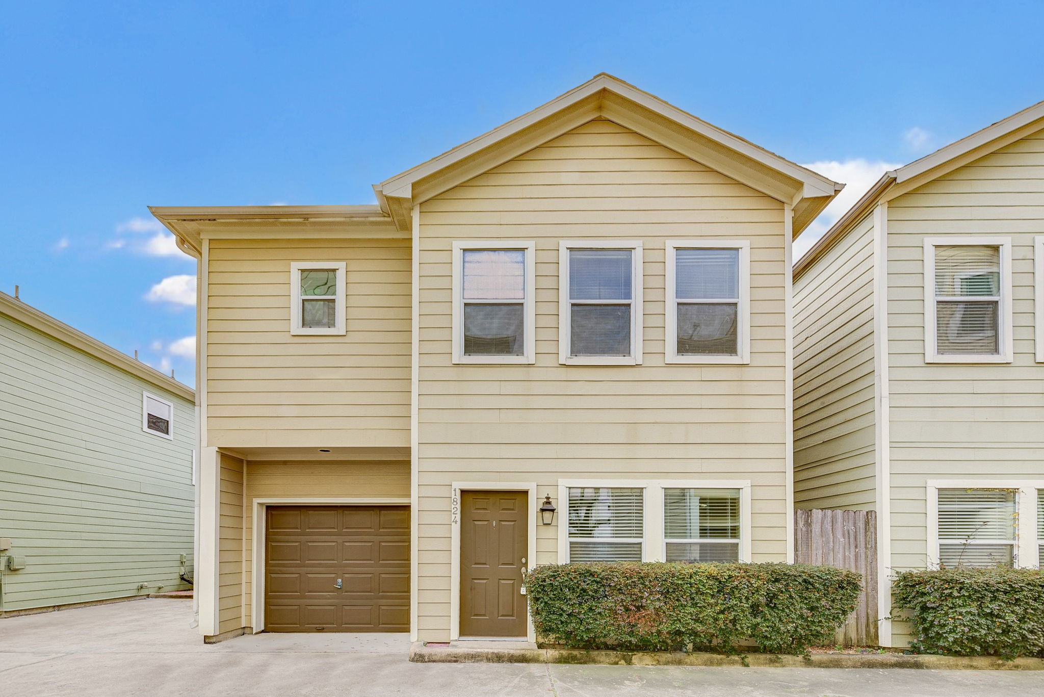 1824 Fletcher Street Houston TX 77009