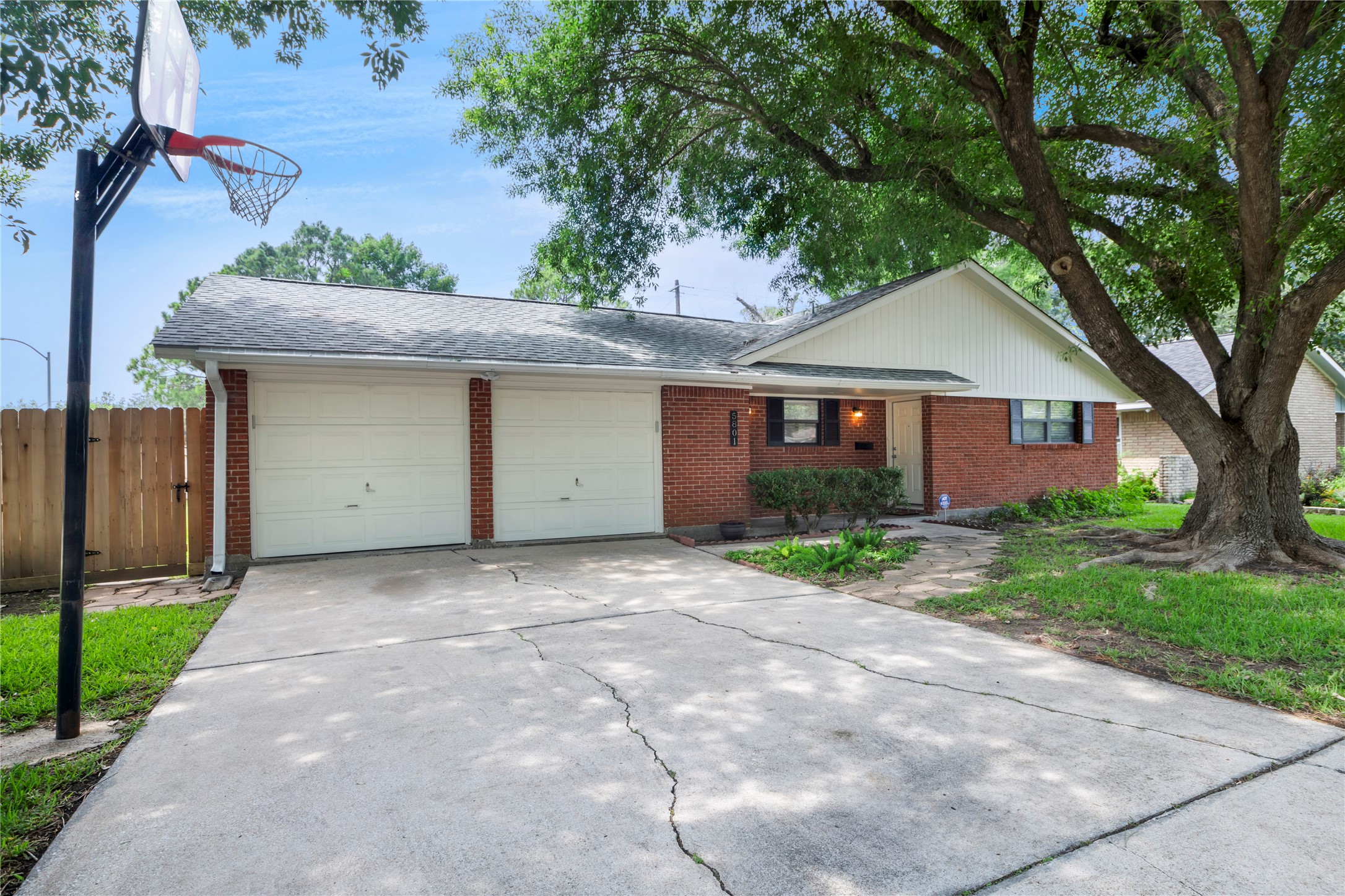 5801 Imogene Street Houston TX 77074