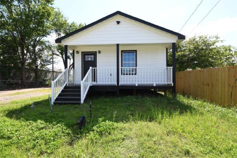 1419 E Victorson Street Houston TX 77015