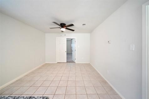 6414 Heath Street Houston TX 77016