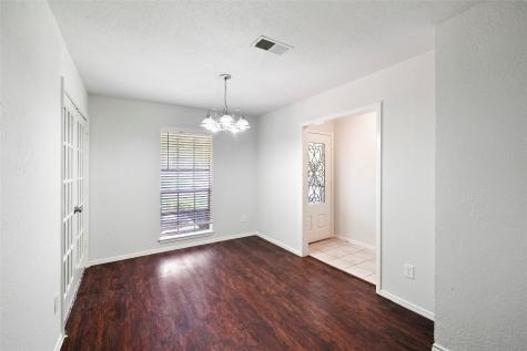 6414 Heath Street Houston TX 77016