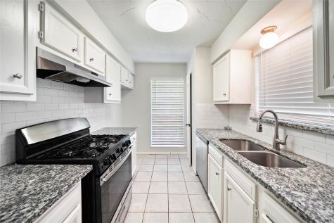 6414 Heath Street Houston TX 77016