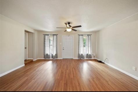 7011 Eastwood Street Houston TX 77021