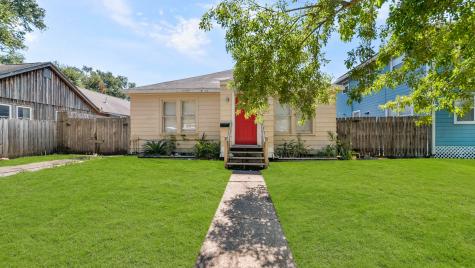 223 10th Avenue N Texas City TX 77590