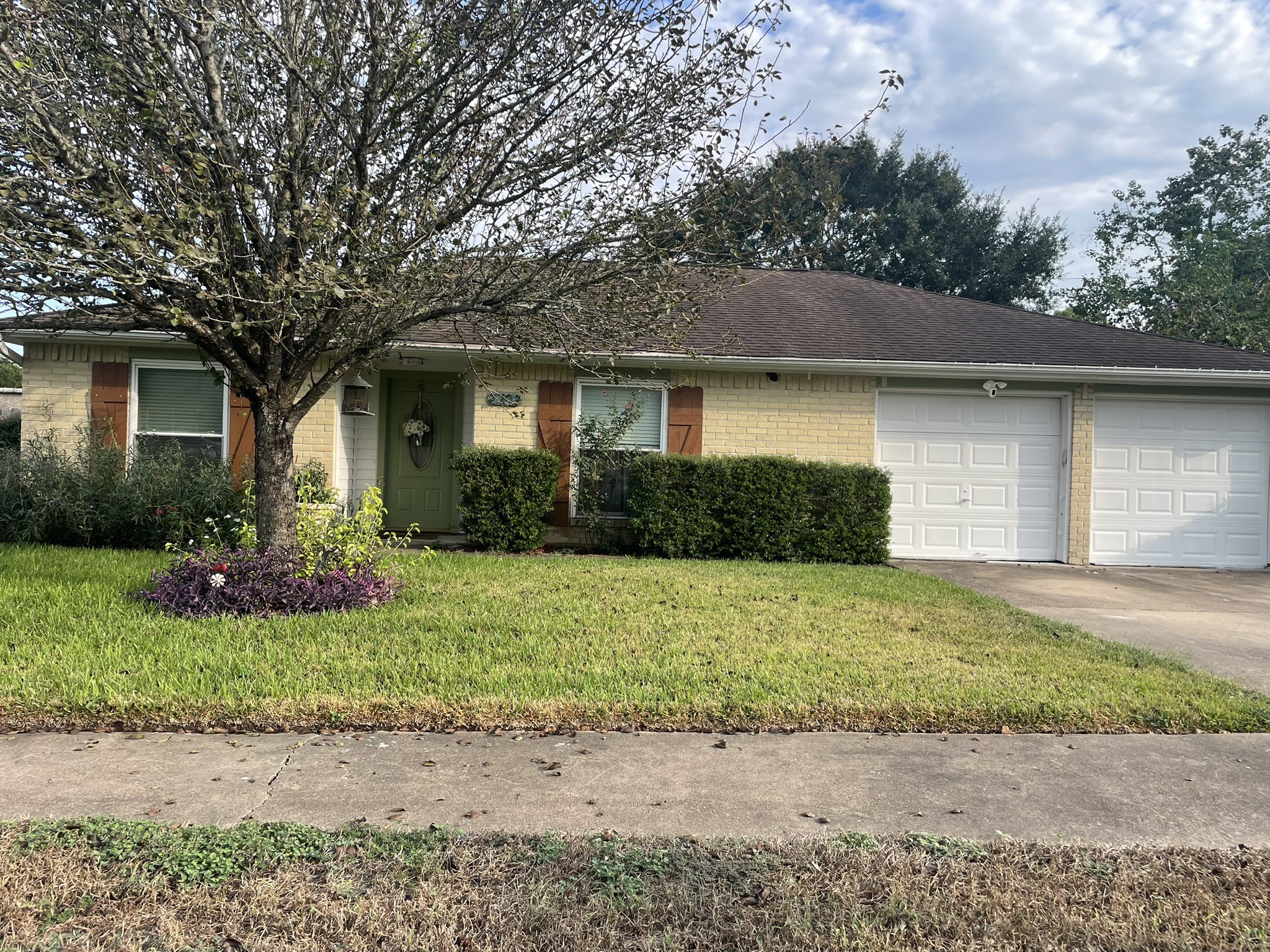 2703 Walnut Hollow Street Pearland TX 77581