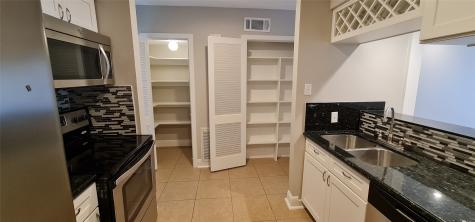 3300 Yorktown Street 19 Houston TX 77056