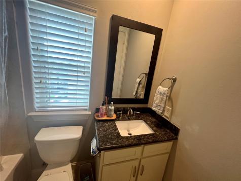 1636 Wrenwood Lakes Houston TX 77043