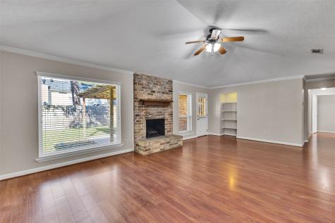 8318 Amurwood Drive Tomball TX 77375