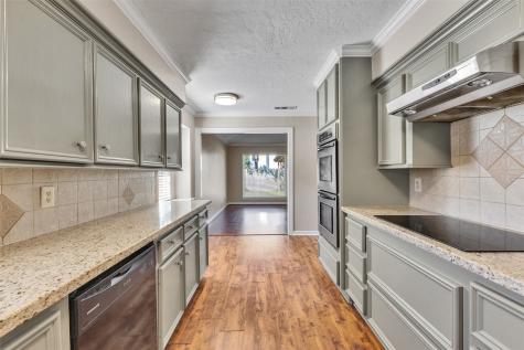 8318 Amurwood Drive Tomball TX 77375