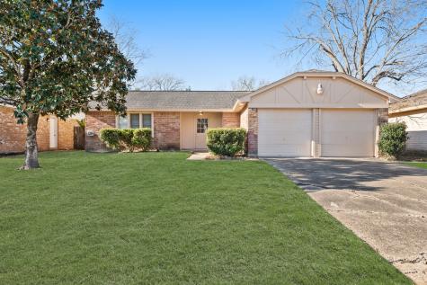 16426 Forest Bend Avenue Friendswood TX 77546