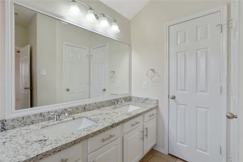 2818 Lockeridge Pines Drive Spring TX 77386