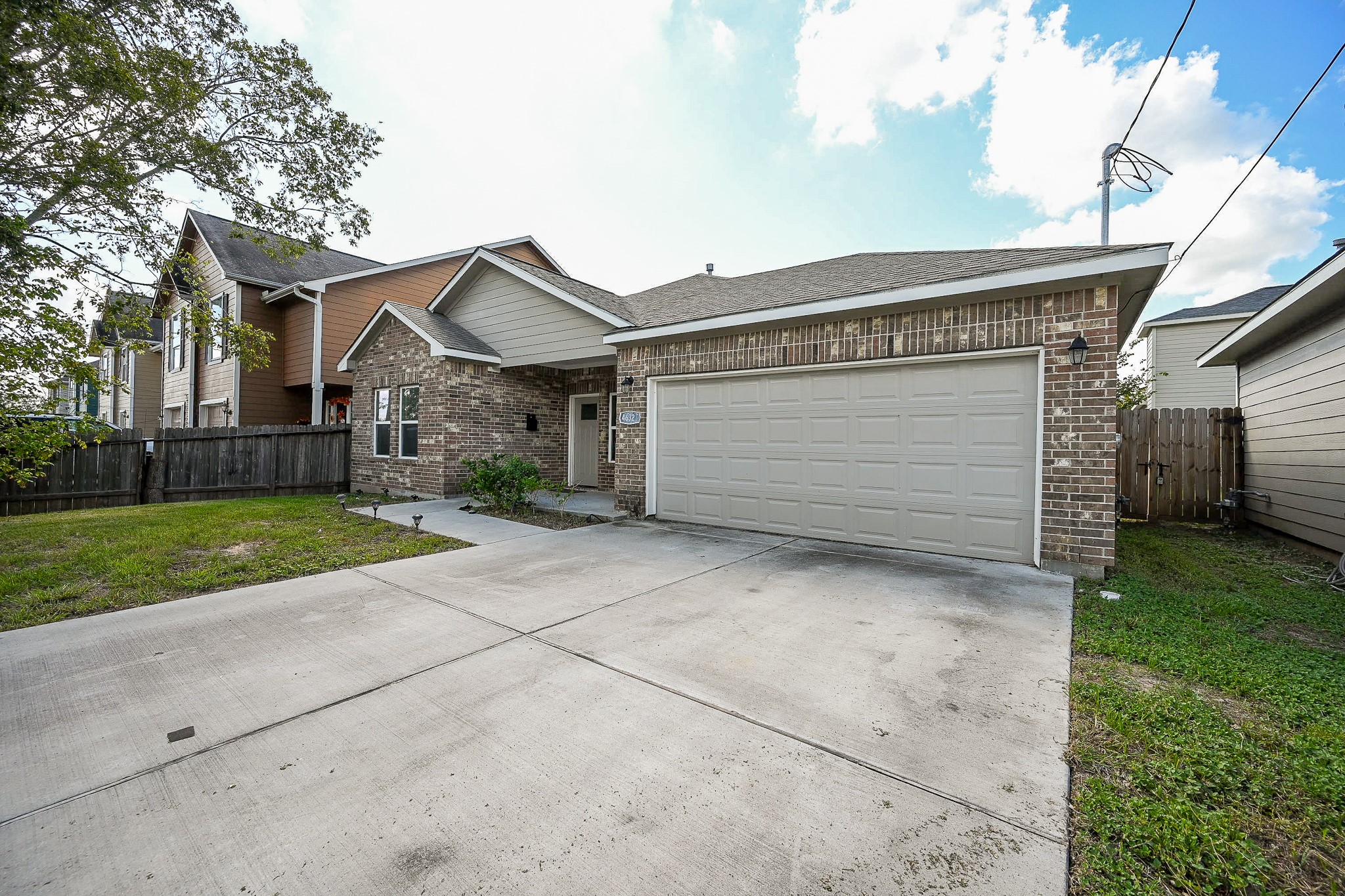 4632 Galesburg Street Houston TX 77051