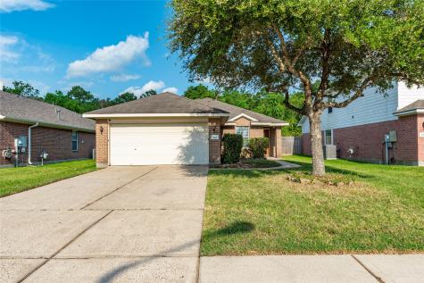136 Easton Glen Lane Dickinson TX 77539