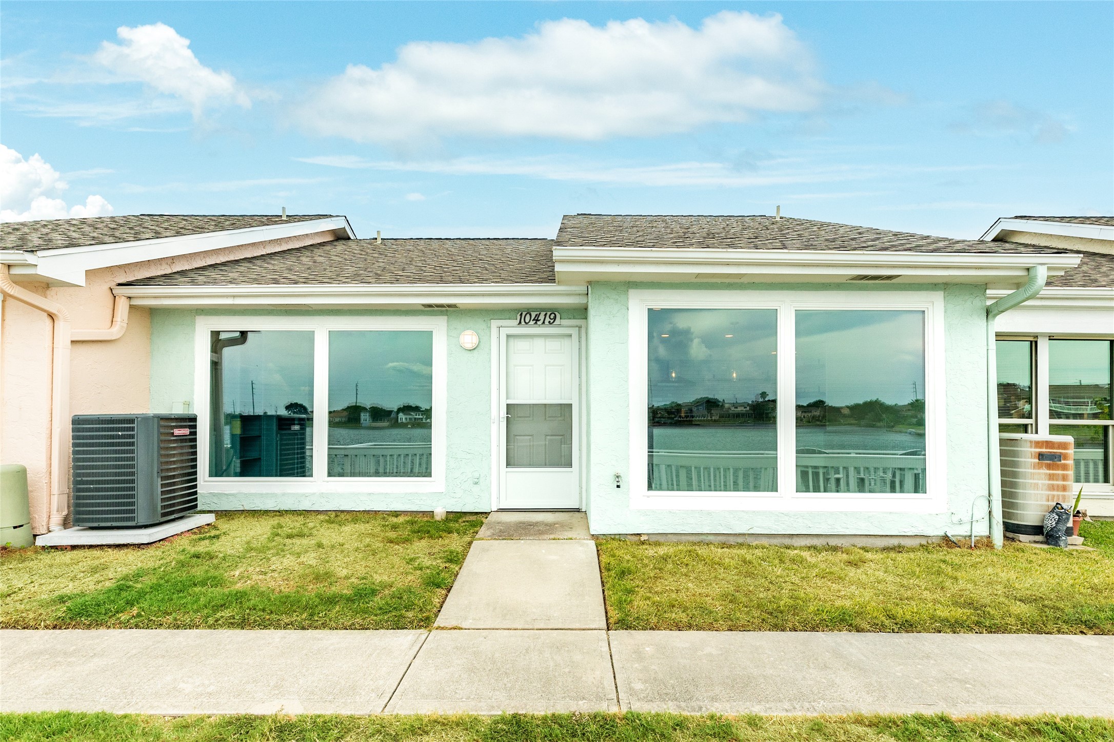 10419 Schaper Road Galveston TX 77554