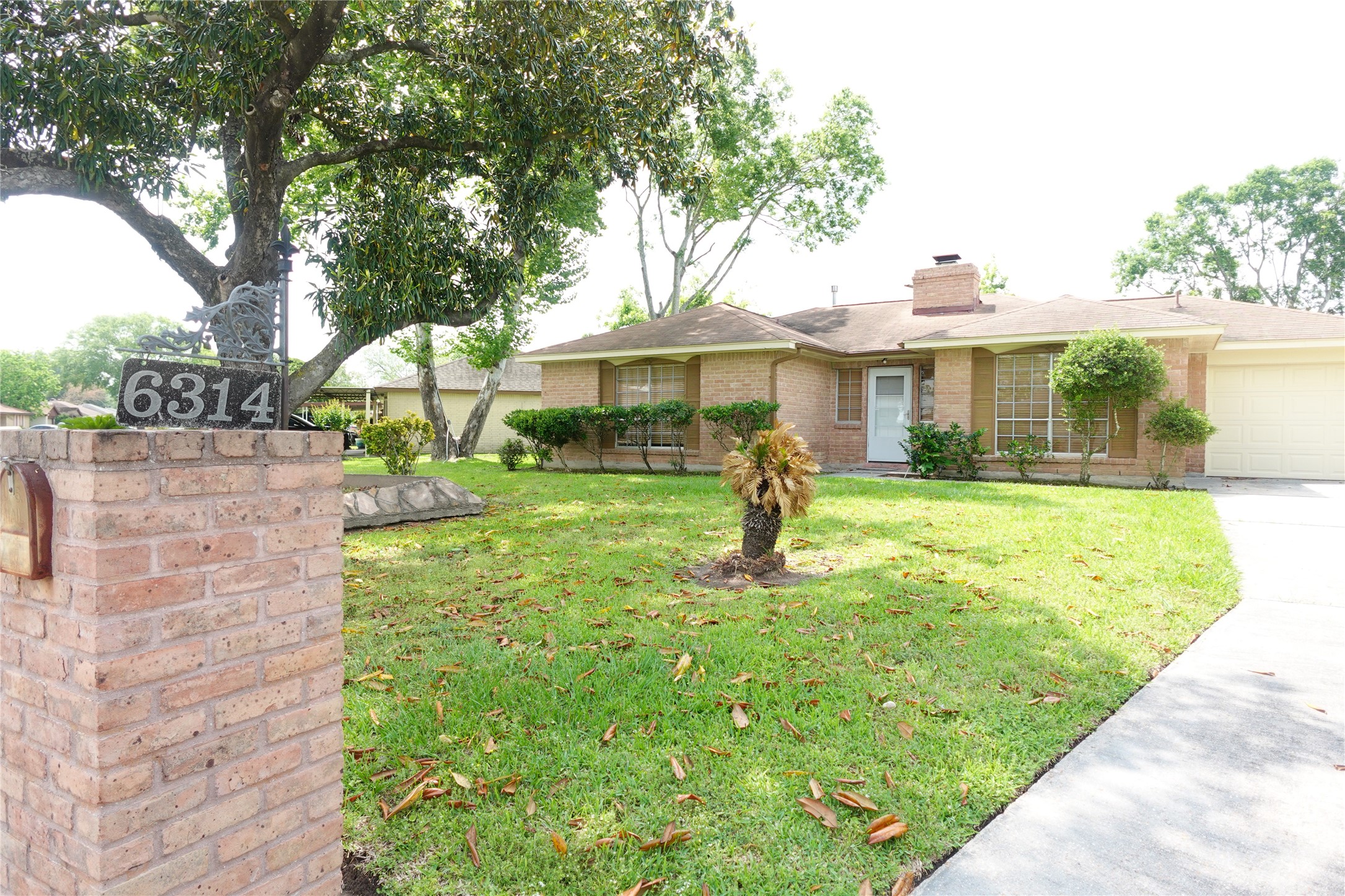 6314 Sandy Oaks Drive Houston TX 77050