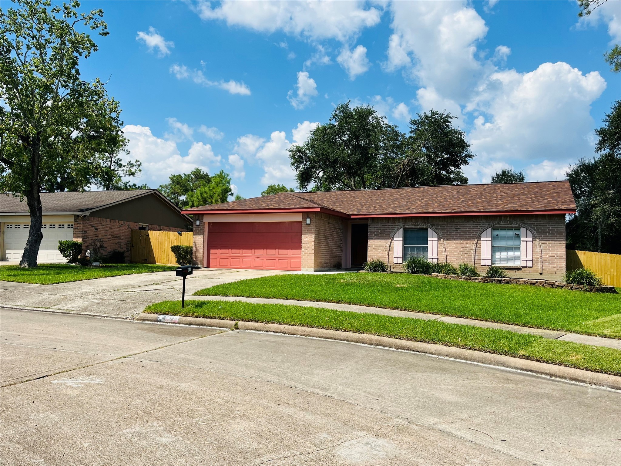 311 Oakdale Place League City TX 77573