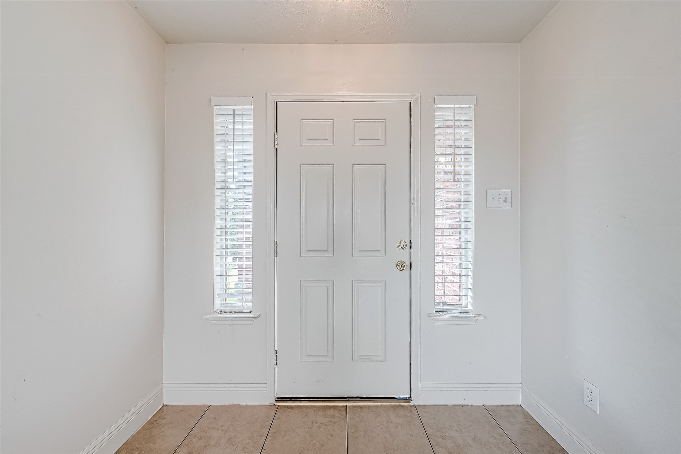 5646 Tiger Lilly Way Houston TX 77085