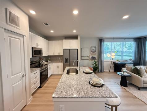 3409 Brinkman Street B3.2205 Houston TX 77018
