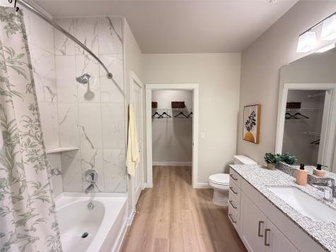 3409 Brinkman Street B3.2205 Houston TX 77018
