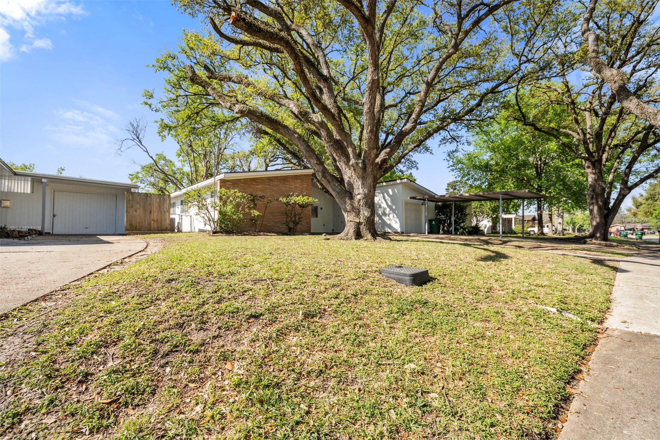 6805 Rowan Lane Houston TX 77074