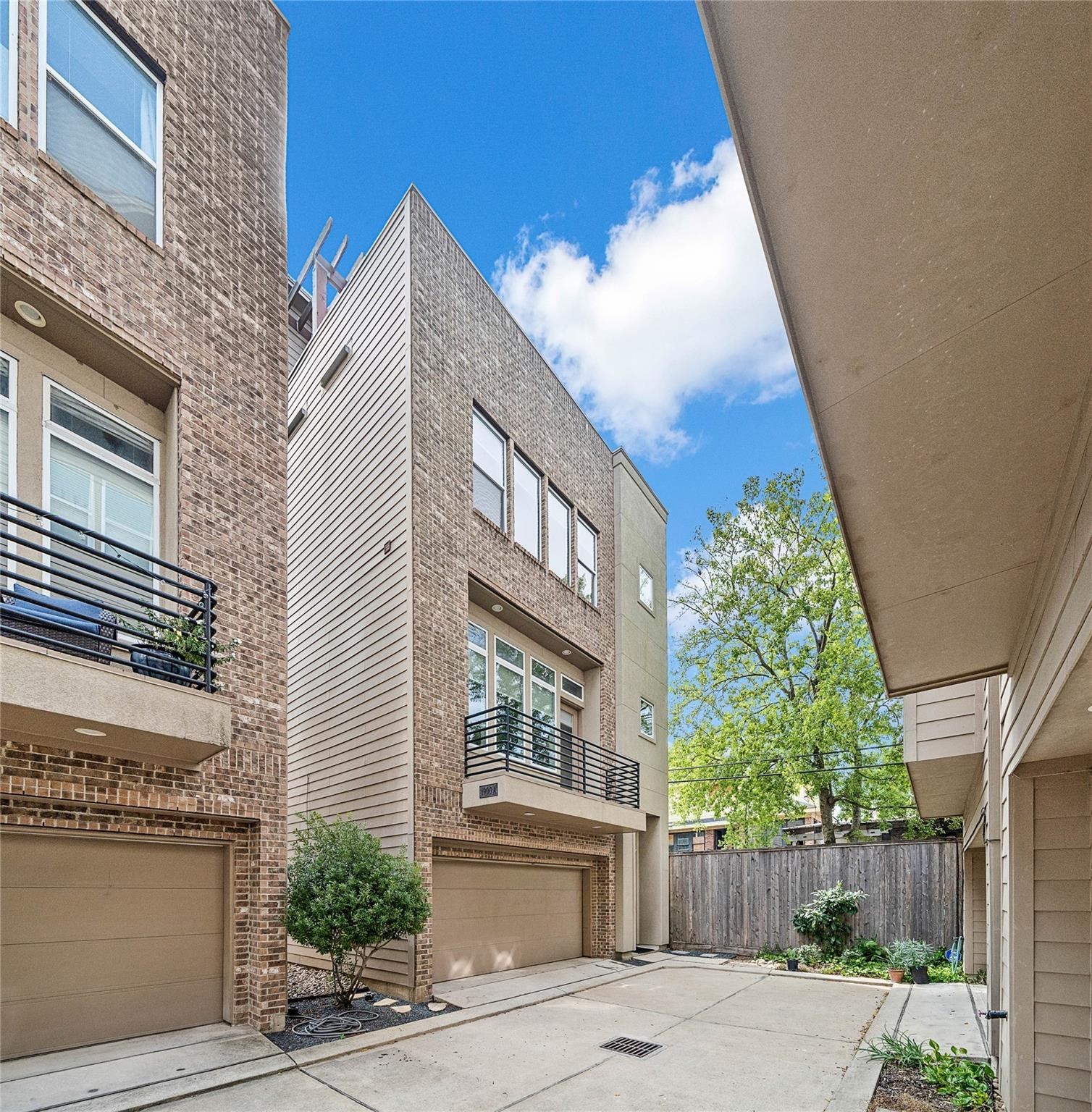 1900 Mason Street A Houston TX 77006