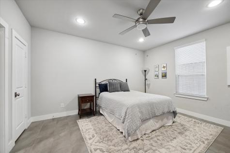 5623 Kansas Street C Houston TX 77007