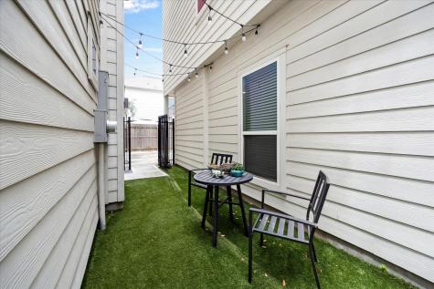 5623 Kansas Street C Houston TX 77007