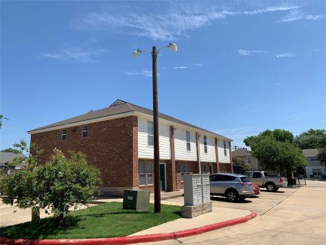 4504 College Main Street 114 Bryan TX 77801