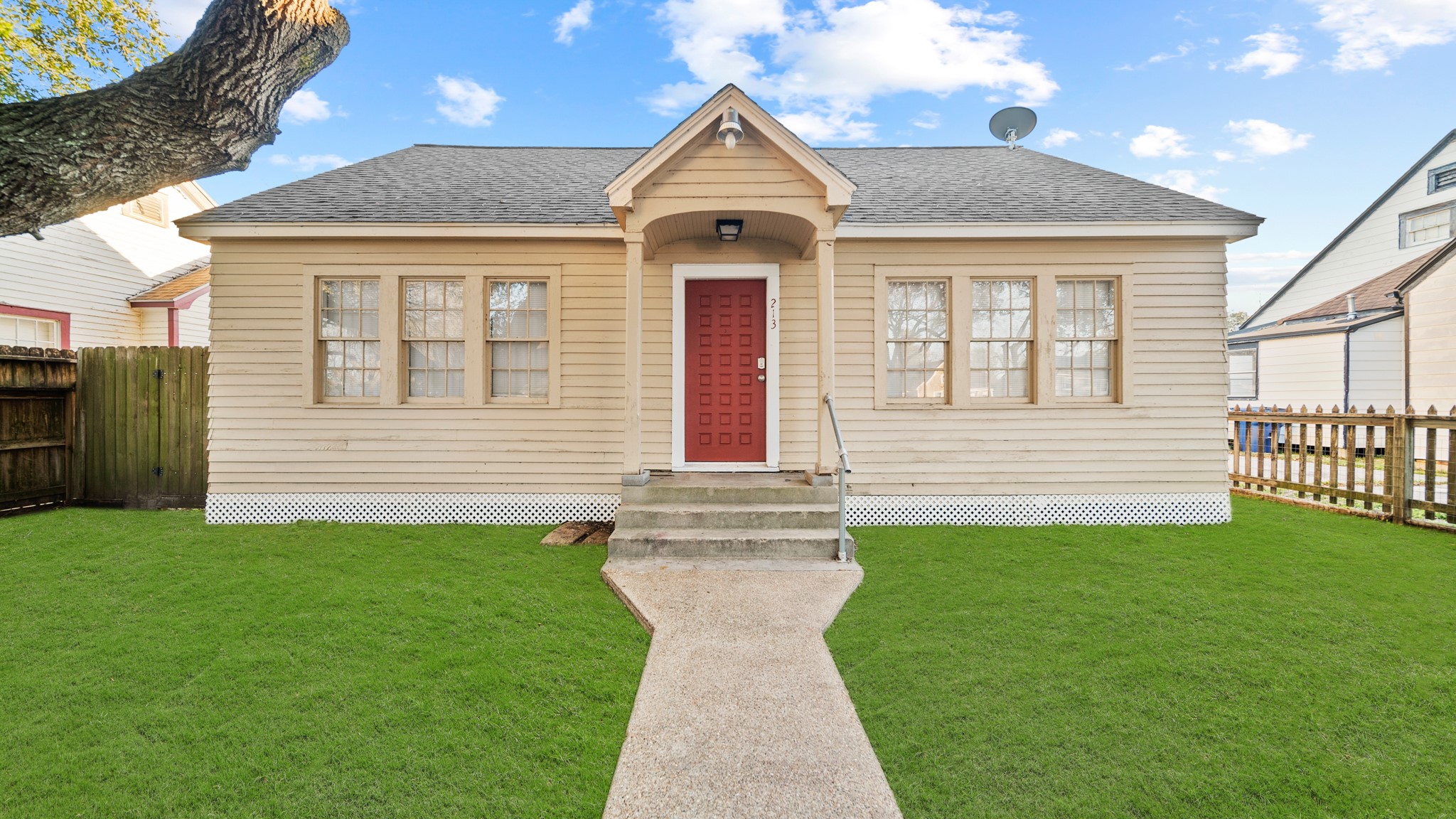 213 12th Avenue N Texas City TX 77590