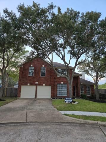8819 Saratoga Drive Sugar Land TX 77479