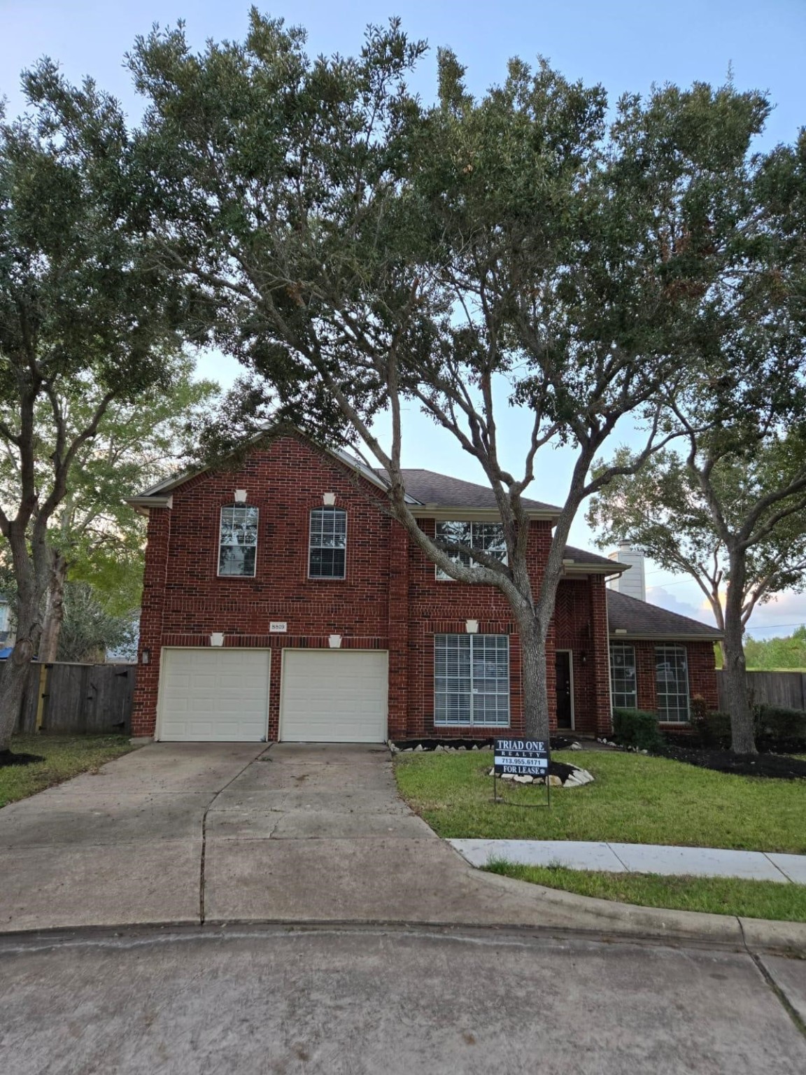 8819 Saratoga Drive Sugar Land TX 77479
