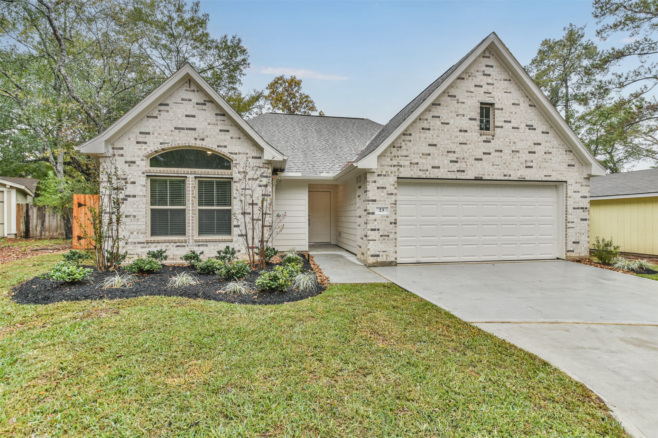 23 Gambrel Oak Place Spring TX 77380