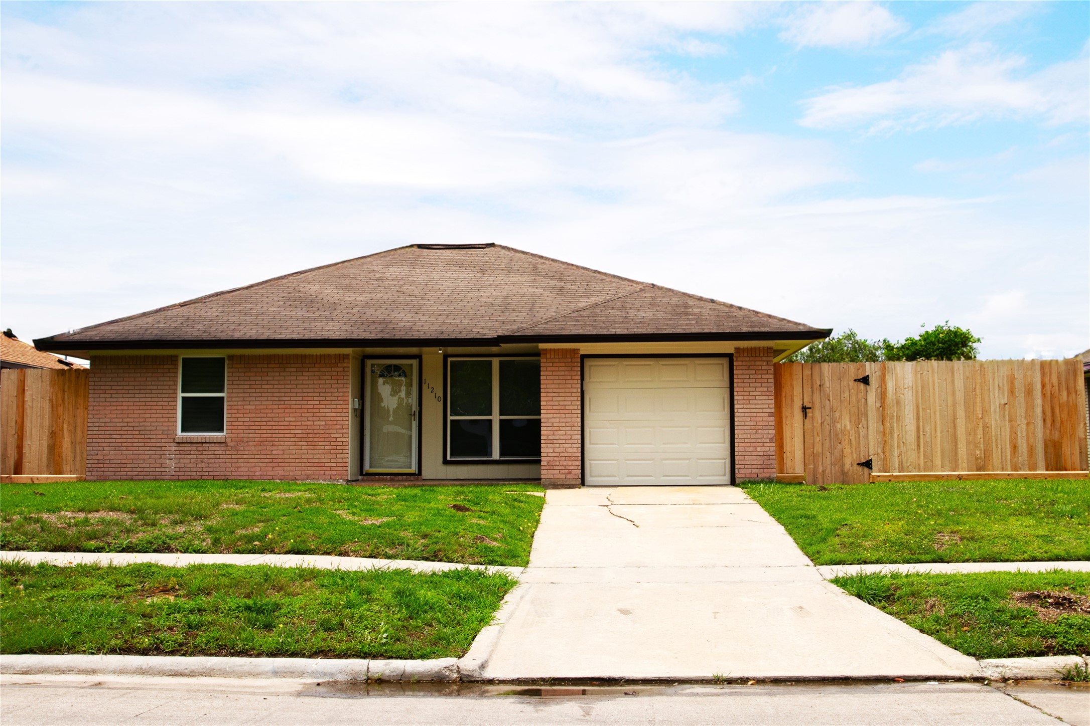 11210 Leitrim Way Houston TX 77047